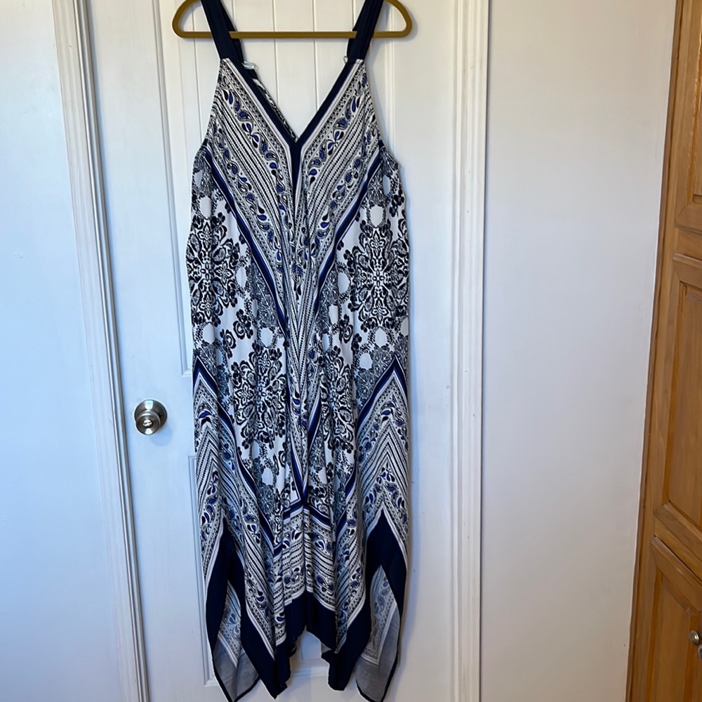 Navy and white hankie hem sun dress size 1X